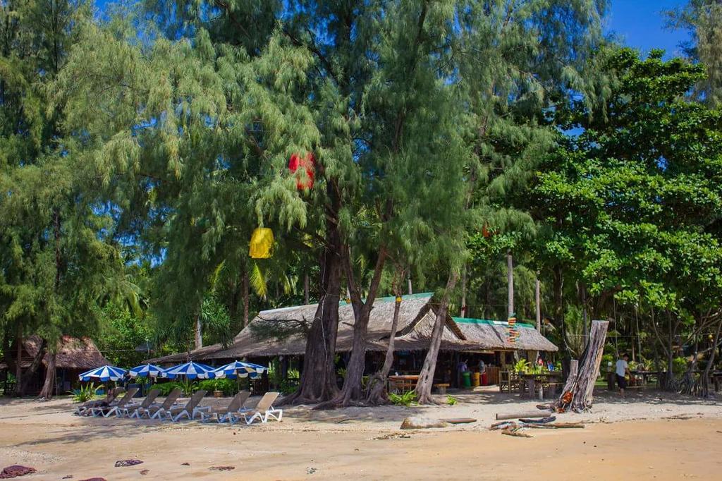 Kohjum Freedom Resort Koh Jum Eksteriør bilde