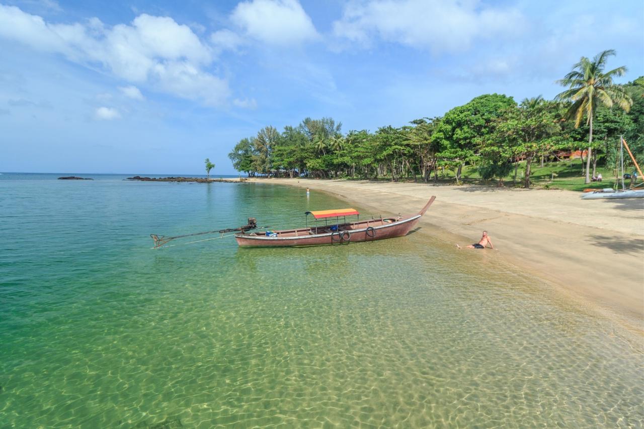 Kohjum Freedom Resort Koh Jum Eksteriør bilde